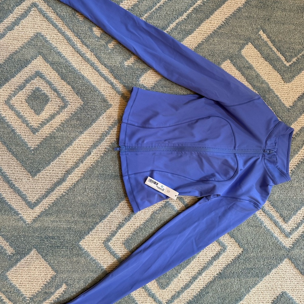 Buff Bunny Crop Phantom Jacket Size XS Brand New Never Worn